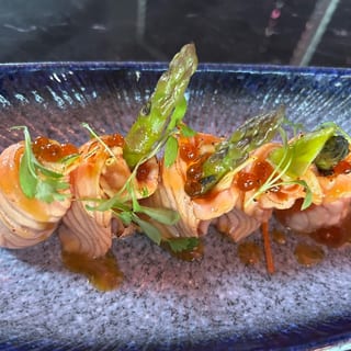 King Salmon Roll (no rice)